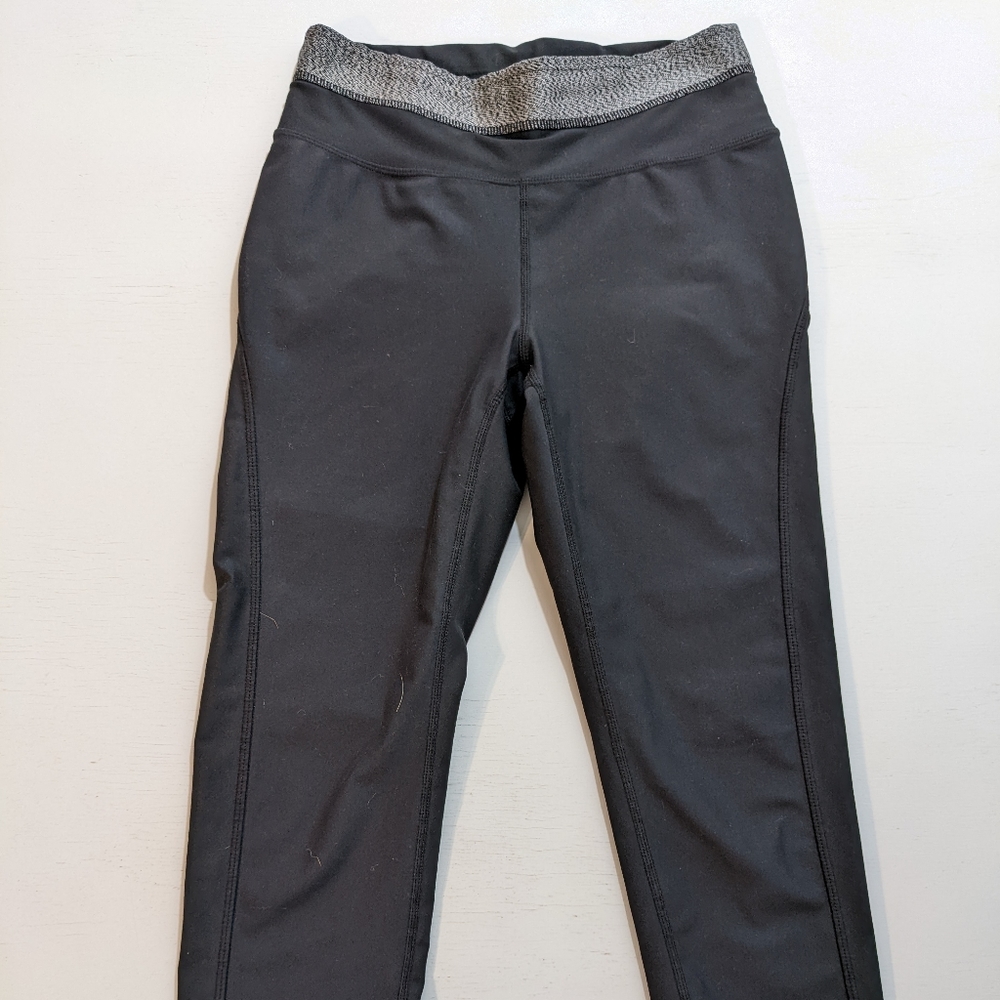 Women's Athleta Size XS Black Cropped Leggings